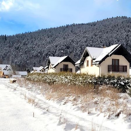 Sloneczna Osada - Komfortowe Domki Krościenko Exteriör bild