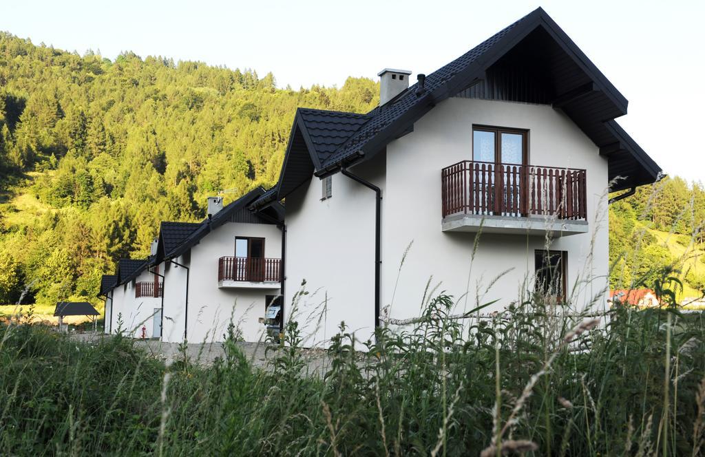 Sloneczna Osada - Komfortowe Domki Krościenko Exteriör bild