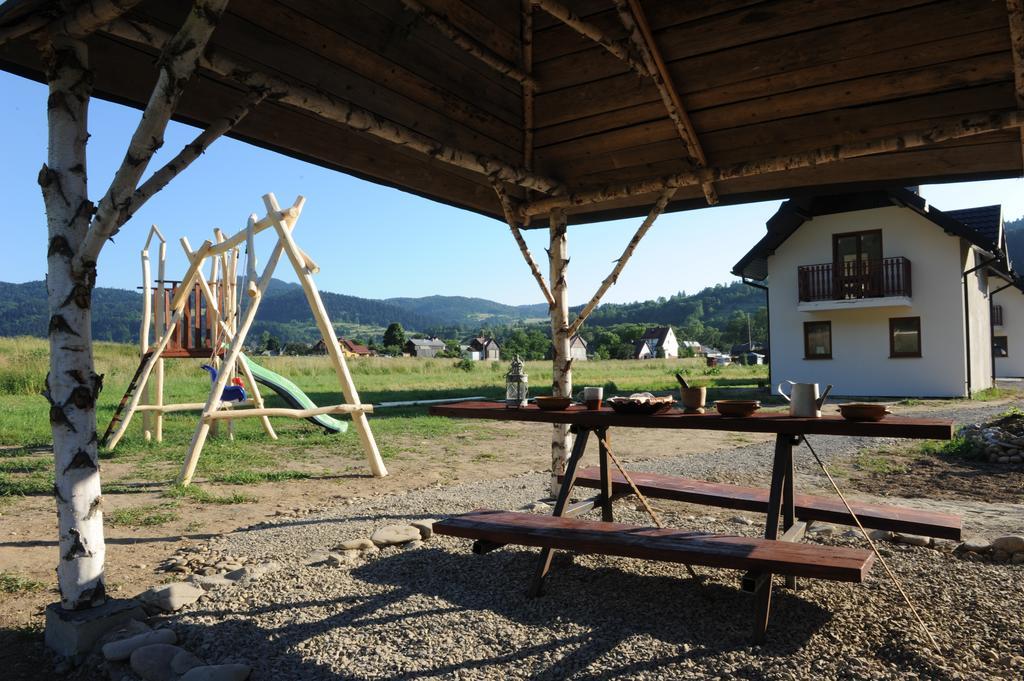 Sloneczna Osada - Komfortowe Domki Krościenko Exteriör bild