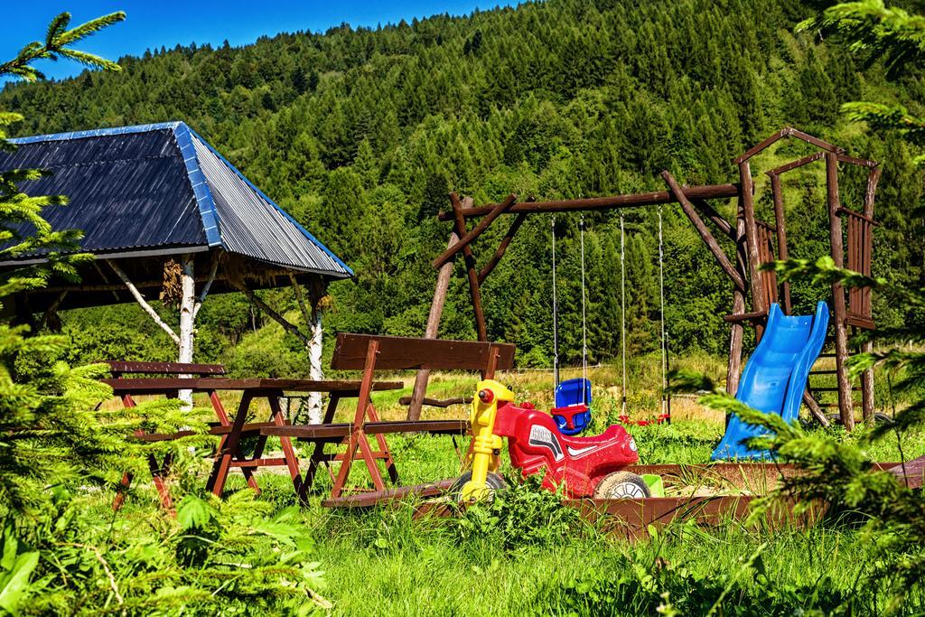 Sloneczna Osada - Komfortowe Domki Krościenko Exteriör bild