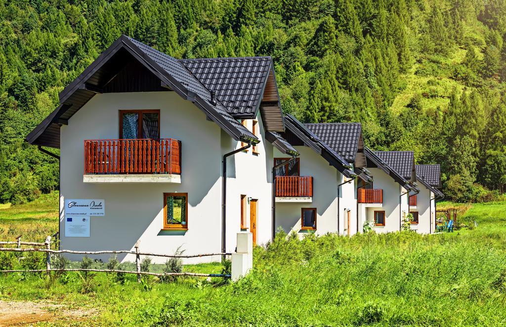 Sloneczna Osada - Komfortowe Domki Krościenko Exteriör bild